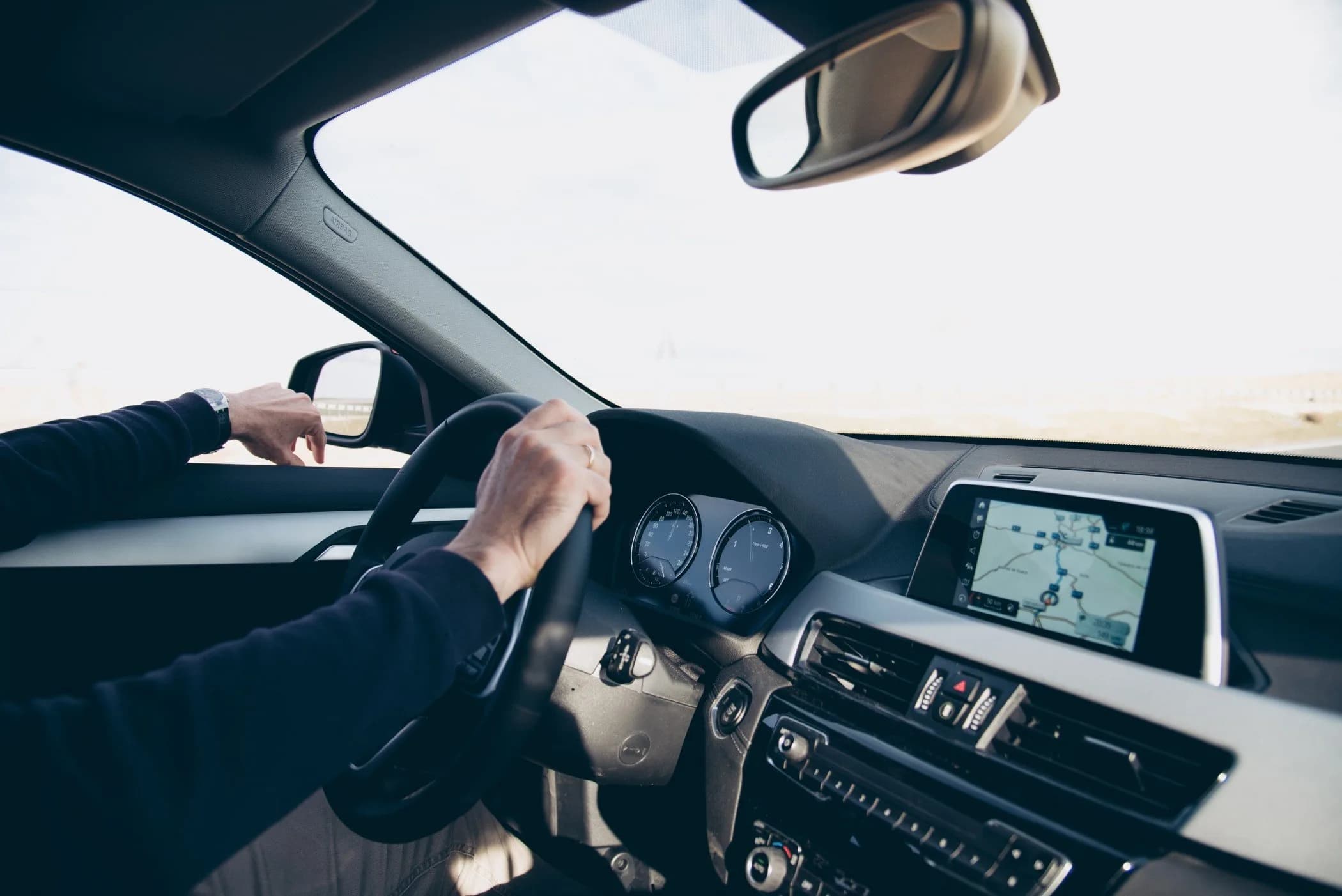 Auto: l’impatto della tecnologia su nuovi modelli e polizze