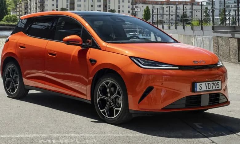 FOTO BYD Dolphin G DM-i, carrozzeria, abitacolo e interni, FOTOGALLERY