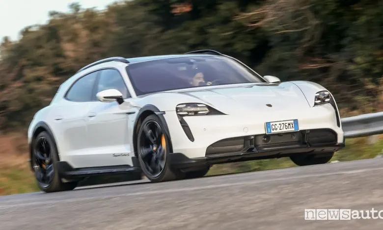 Il flop della Porsche Taycan: perché l’auto elettrica che doveva cambiare le regole del gioco ha fallito