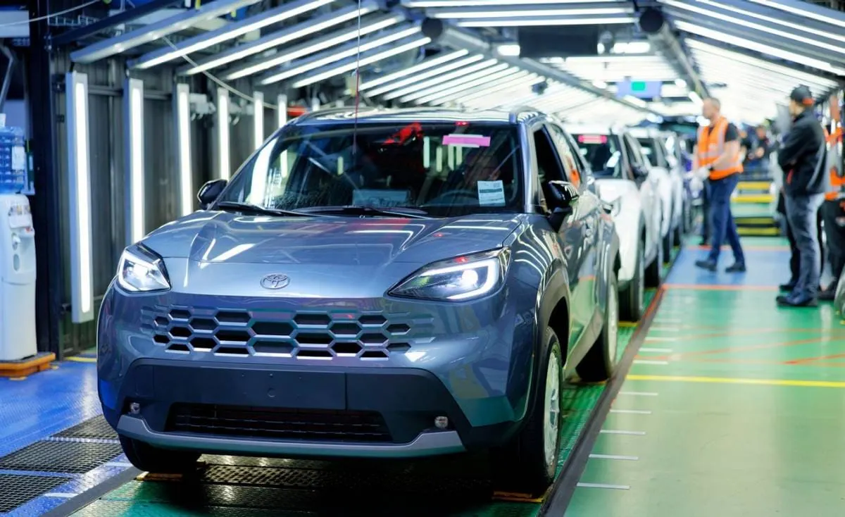 Tutte le Yaris Cross del mondo nascono qui: viaggio nella fabbrica francese della Toyota