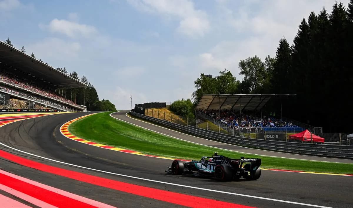 F1, Antonelli vince in Belgio davanti a Leclerc e Verstappen