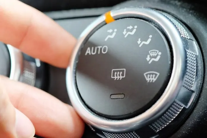 Precondizionamento dell’abitacolo: quali auto lo offrono, quanto consuma e quando conviene usarlo