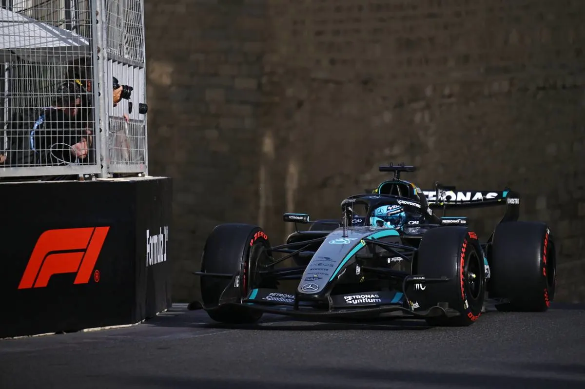 F1, GP Azerbaijan: Russell batte Verstappen in volata