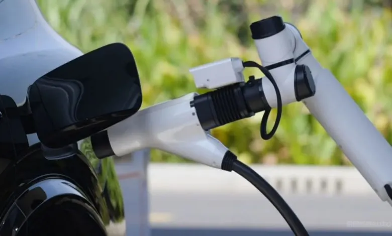 Geely Smart Charging: ricarica da 2,25 MW in meno di 5 minuti, come funziona