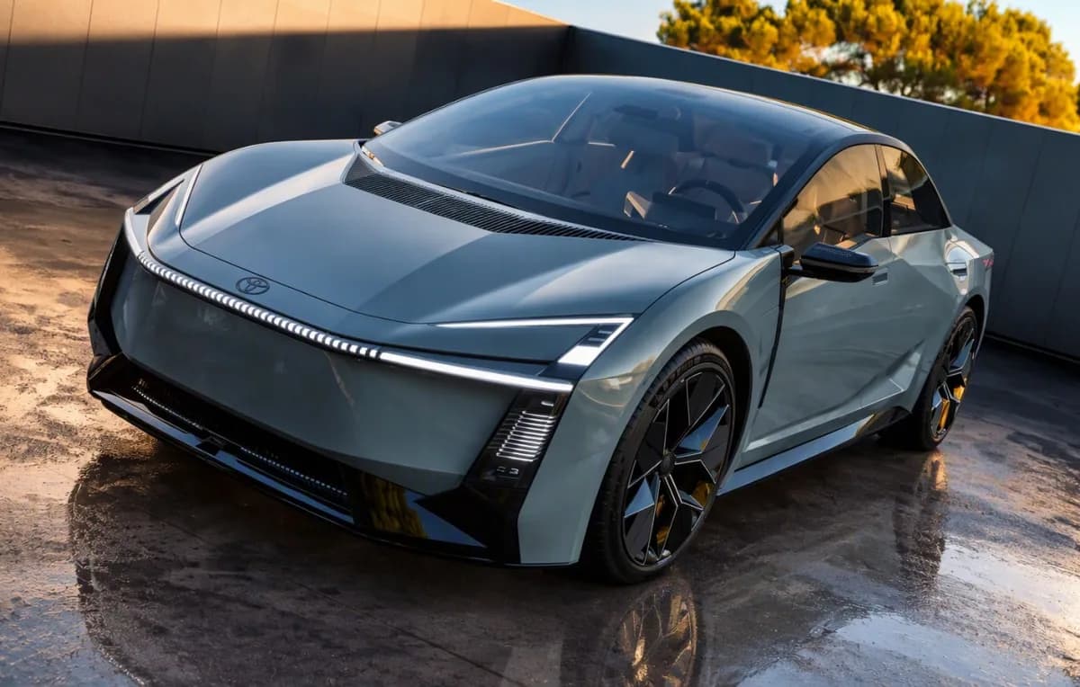 Consumi giù di oltre il 15%: Toyota prepara il nuovo ibrido