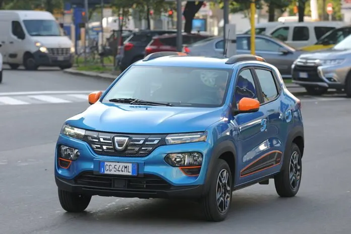Renault e Dacia, le novità passano da Spring, Striker e Megane